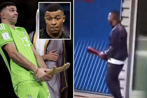 Mbappe bị chỉ trích sau pha ăn 5 đi vào vào lịch sử PSG