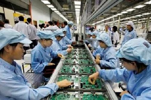 8.000 công nhân Bình Dương làm việc xuyên Tết được trả lương 'khủng'