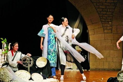 Chuyện ngoại giao tơ lụa