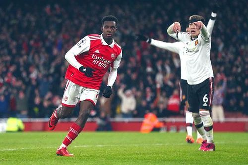 Cơ hội vô địch Premier League của M.U tụt giảm không ngờ
