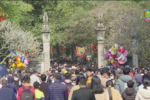 Hà Nội: Chuẩn bị cho lễ hội đền Sóc
