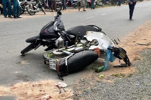 Hai vợ chồng đi mua đồ về cúng ông bà, gặp tai nạn tử vong