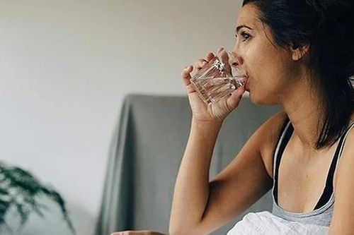 Những thời điểm quan trọng cơ thể cần được 'bơm' nước