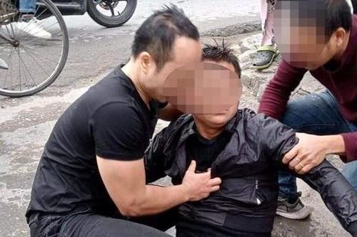 Cứu sống nam thanh niên nhảy cầu ngày mồng 3 Tết