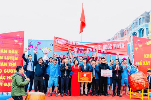 Rộn rã Hội đua thuyền rồng Đồ Sơn 2023