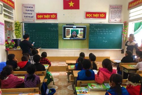 Trường học miền xuôi 'giải nguy' miền ngược
