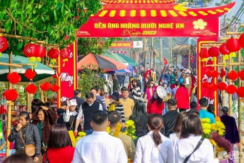 Nghe An welcomes 260,000 tourists during the Lunar New Year Festival
