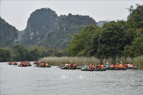 Doanh thu du lịch tăng mạnh trong dịp Tết Nguyên đán