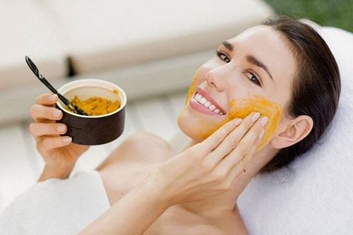 2 loại mặt nạ tự chế giúp da sáng bừng