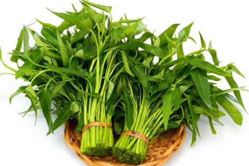Những người chớ ăn rau muống kẻo rước thêm bệnh, đi viện tức thì