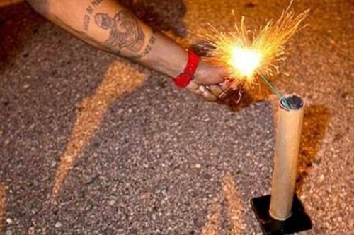 Đốt pháo nổ dịp Tết, nam thanh niên để lại hậu quả xót xa