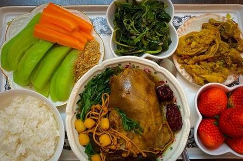 Mẹ 8x chia sẻ thực đơn cơm cữ giúp mẹ khỏe, bé tăng 1,9kg sau tháng đầu tiên