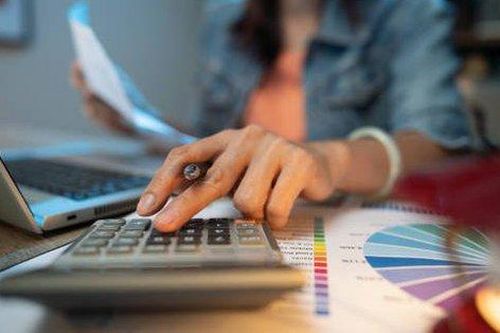 Đầu năm trò chuyện cùng cặp vợ chồng trẻ ở Hà Nội: Tiết kiệm 60% lương nhờ lập kế hoạch chi tiêu
