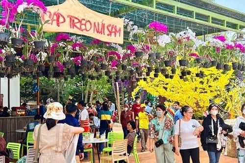 Khu du lịch Cáp treo Núi Sam miễn phí vé vào cổng tham quan phục vụ du khách gần xa
