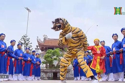 Đặc sắc hát múa Ải Lao