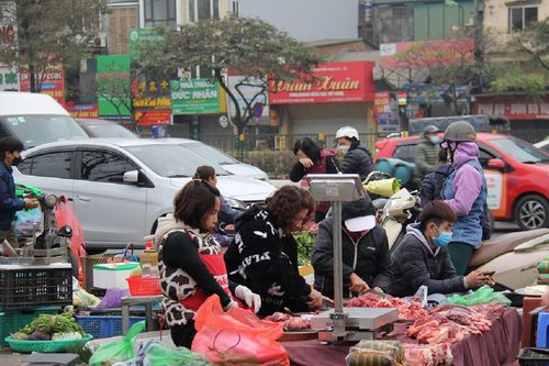 Giá rau xanh, hoa quả, thịt, cá sau Tết thế nào?