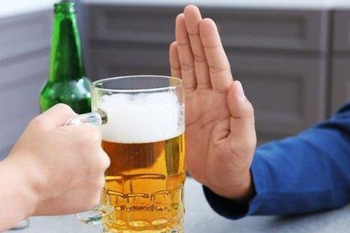 Chuyên gia dinh dưỡng lưu ý cách sử dụng rượu, bia an toàn trong ngày Tết