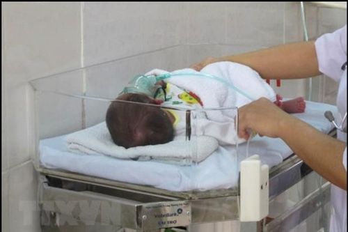 Cứu hai mẹ con sản phụ nguy kịch vì cố chọn ngày đẻ vào đầu năm