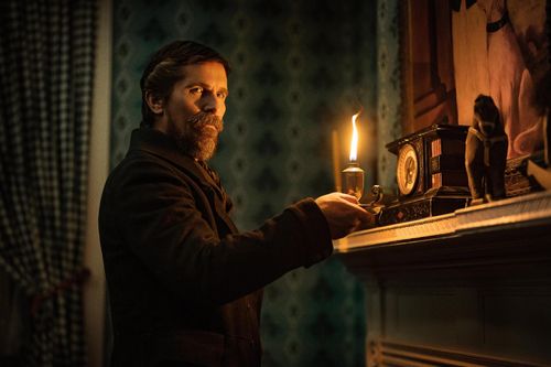 'Đôi mắt vô hồn' của Christian Bale