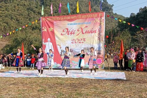 Bắc Kạn tổ chức nhiều lễ hội vui Xuân