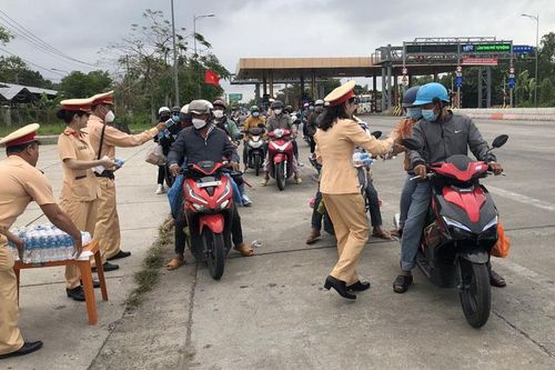 Sóc Trăng: Hỗ trợ người dân trở lại TP Hồ Chí Minh làm việc sau Tết
