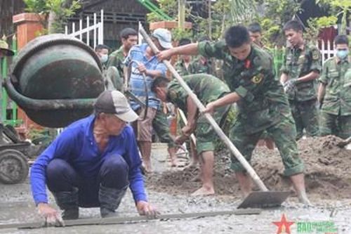 Thắm tình quân dân