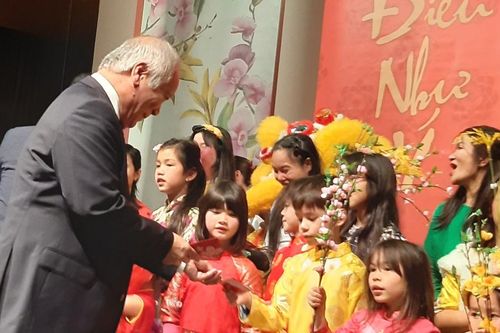 Tết Việt thành sứ giả văn hóa