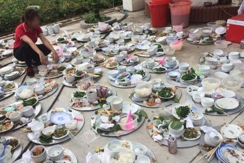 Bao giờ hết Tết?