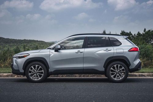 Top 10 xe hơi gây thất vọng nhất năm 2022: Toyota Corolla Cross góp mặt