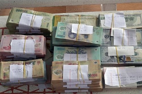 Chủ nhà tá hỏa phát hiện 1,5 tỷ đồng 'không cánh mà bay' ngay mùng 2 Tết