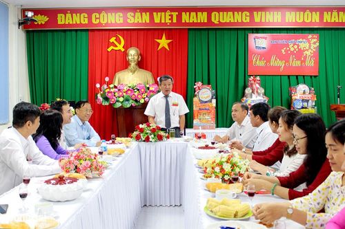 Phó bí thư Thường trực Tỉnh ủy Hồ Thanh Sơn gặp mặt đầu Xuân tại các Ban Đảng Tỉnh ủy