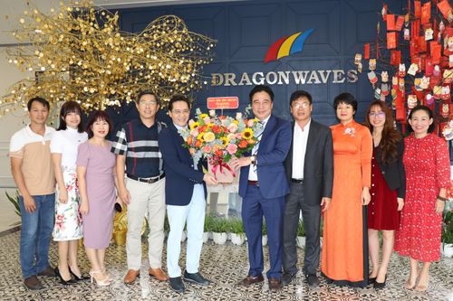 Ông Nguyễn Khắc Toàn dự lễ xuất quân đầu năm tại các đơn vị sản xuất, kinh doanh