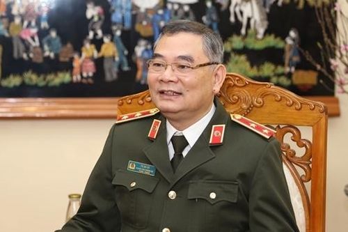 Bảo đảm an ninh trật tự, phục vụ nhân dân đón Tết an toàn, vui tươi