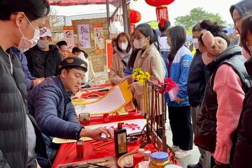Hải Phòng: Nô nức khai bút, xin chữ đầu năm đón may mắn