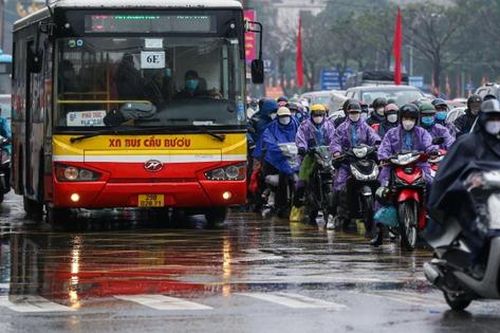 Ngày đầu tiên đi làm sau nghỉ Tết, miền Bắc chìm trong rét đậm rét hại