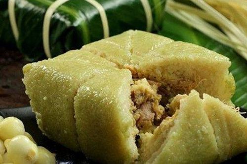 Bánh chưng mốc một góc thì có ăn được không?
