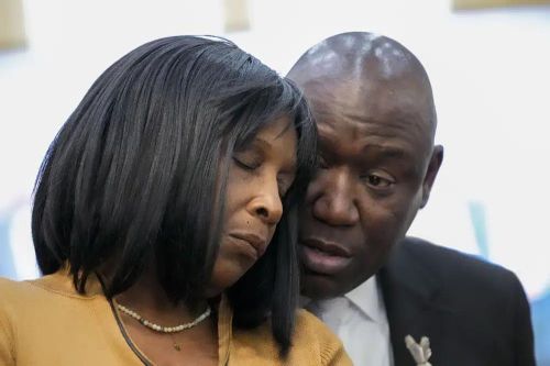 Video cảnh sát đánh đập Tyre Nichols 'còn tệ hơn' vụ Rodney King