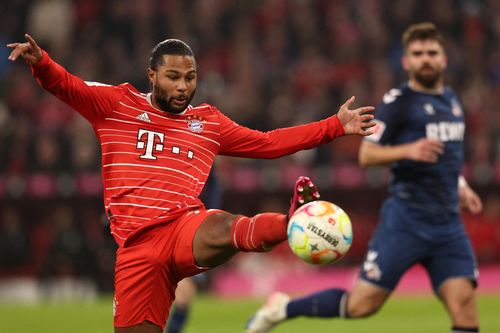 Sao Bayern gặp rắc rối vì tham dự show thời trang