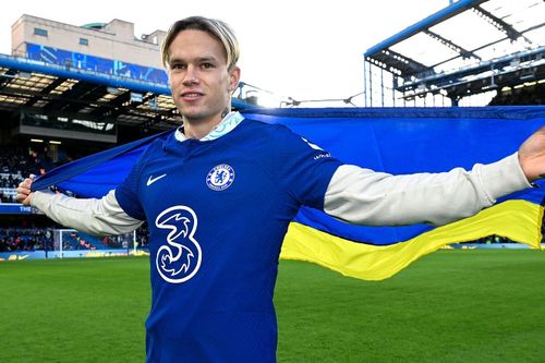Những đội Premier League mua sắm mạnh tay nhất trong tháng 1