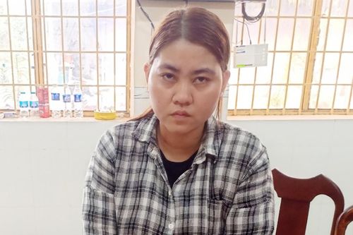 Chị họ đến nhà chúc Tết rồi trộm chiếc lắc 41 chỉ vàng