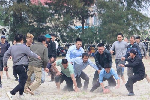 Quảng Bình: Rộn ràng lễ hội Khai Hạ cầu may mùa màng