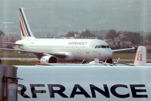 Air France-KLM mua máy bay chở hàng, máy bay chở khách mới của Airbus