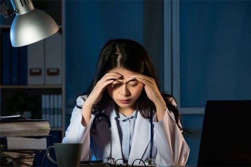 Những thói quen tưởng vô hại nhưng âm thầm khiến nhan sắc xuống cấp