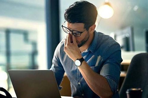 Những căn bệnh mà người thường xuyên thức khuya có thể mắc phải