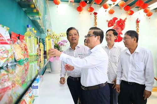 Chủ tịch UBND TP Cần Thơ: Năm 2023, các doanh nghiệp cần mạnh dạn ứng dụng Khoa học công nghệ- Đổi mới sáng tạo