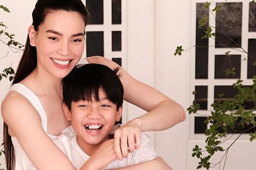 Hồ Ngọc Hà chia sẻ bài viết của Cường Đô La, tức giận lên tiếng thay con: 'Đừng gắp lửa bỏ tay người'