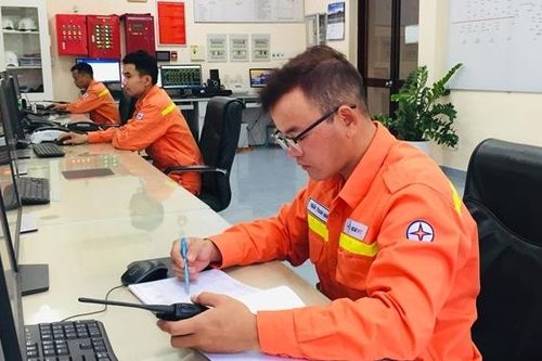 Giữ dòng điện xuyên suốt ngày Tết