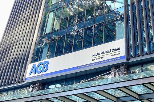 Em gái Phó tổng giám đốc ACB đăng ký mua 1,3 triệu cổ phiếu