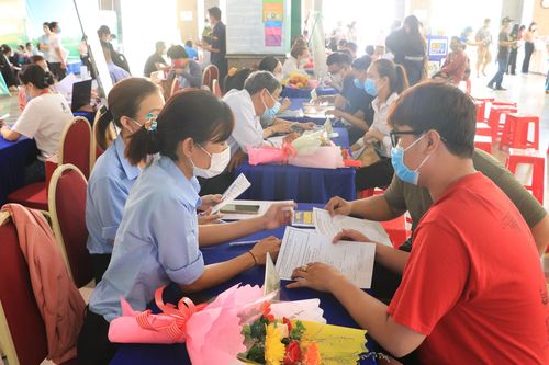 Hơn 46% lao động ở TP HCM muốn tìm việc lương trên 20 triệu đồng/tháng