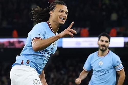 Giúp đội nhà 'khuất phục' Arsenal, trung vệ của ManCity được ví như Messi